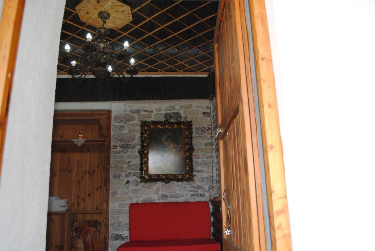 Guesthouse Mele Gjirokastër Buitenkant foto