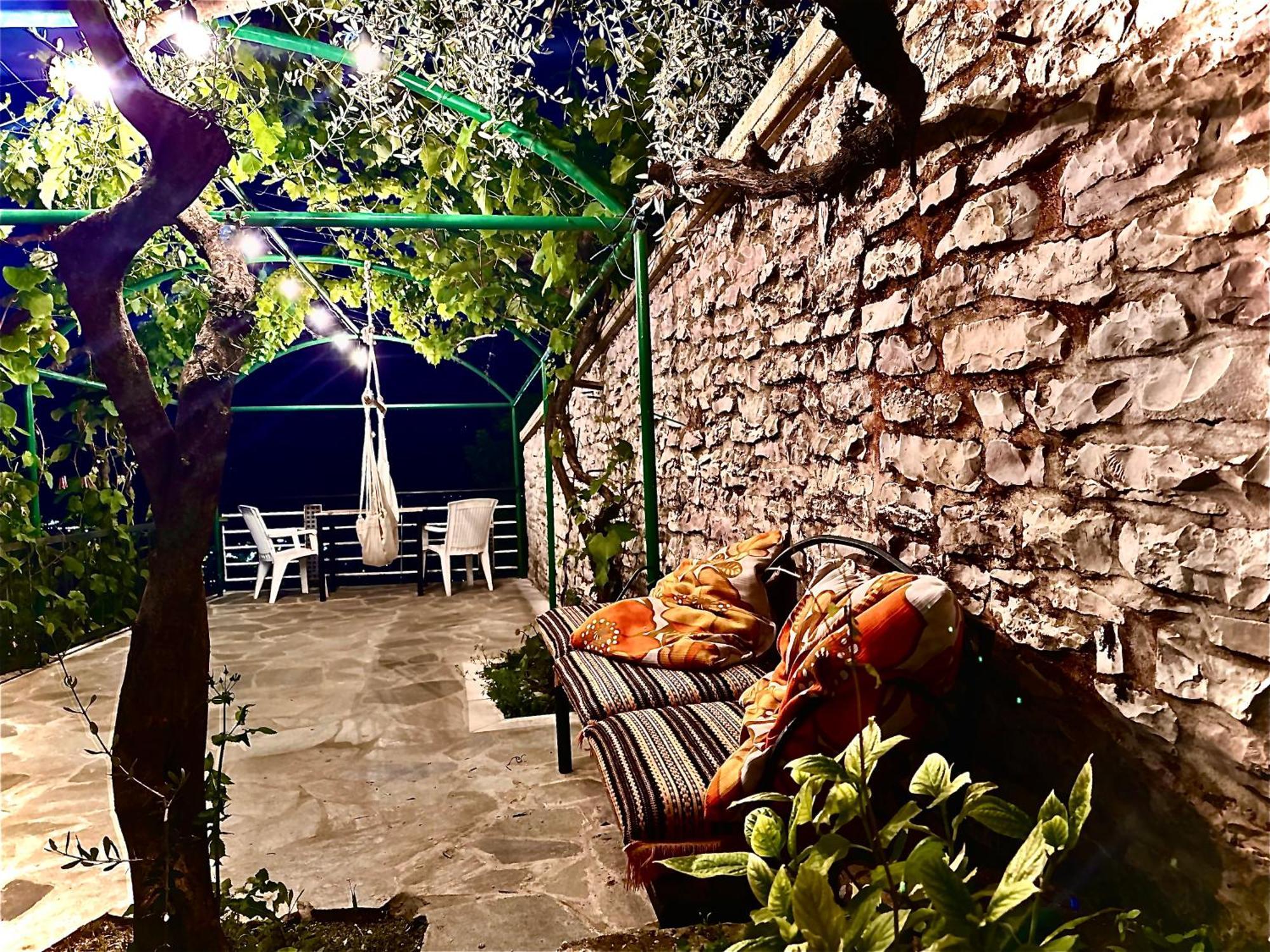 Guesthouse Mele Gjirokastër Buitenkant foto